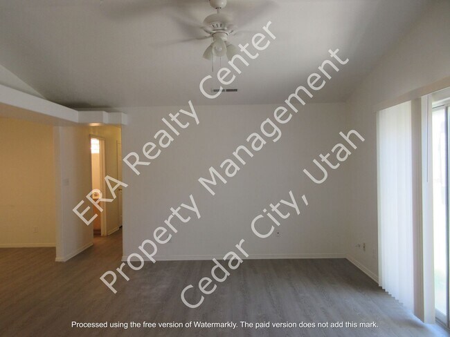 Photo - **Move-In Bonus!** 3 bed, 2 bath Twin Home