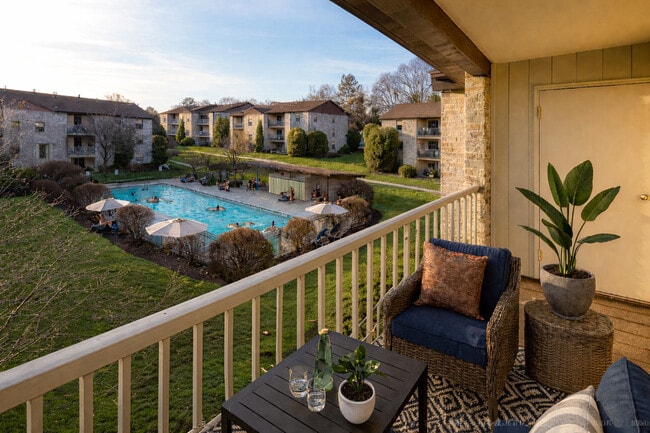 Photo - Country Club Apartments