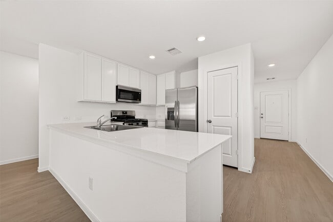 Photo - 16846 Spotted Oak Dr