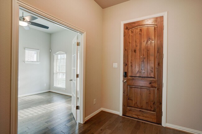 Photo - Warm & Inviting 4 Bedroom, 2 Bath House for Rent