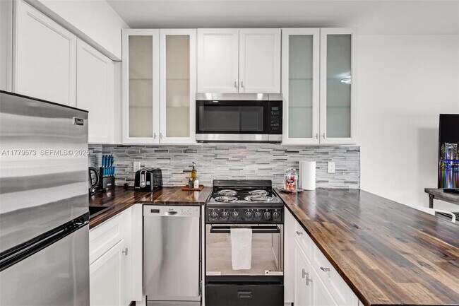 Photo - 1630 SW 4th Ave Unit 2