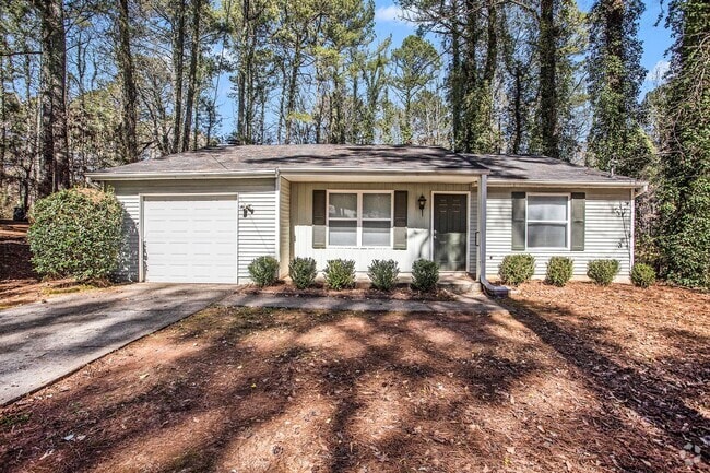 Building Photo - 3 Bedroom 2 Bath Home