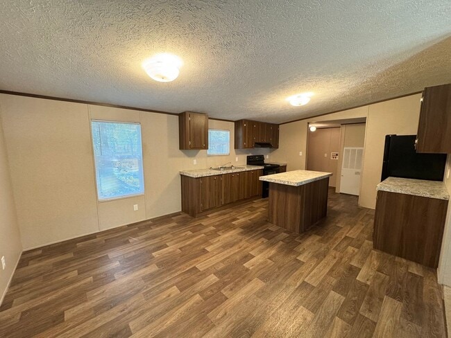 2843 Old Reaves Ferry Rd