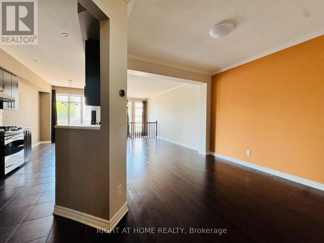 Photo - 204 Badgeley Ave