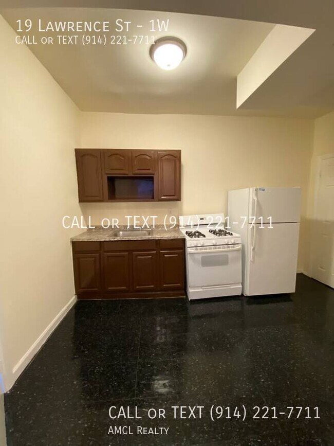 Photo - 19 Lawrence St Unit 1W