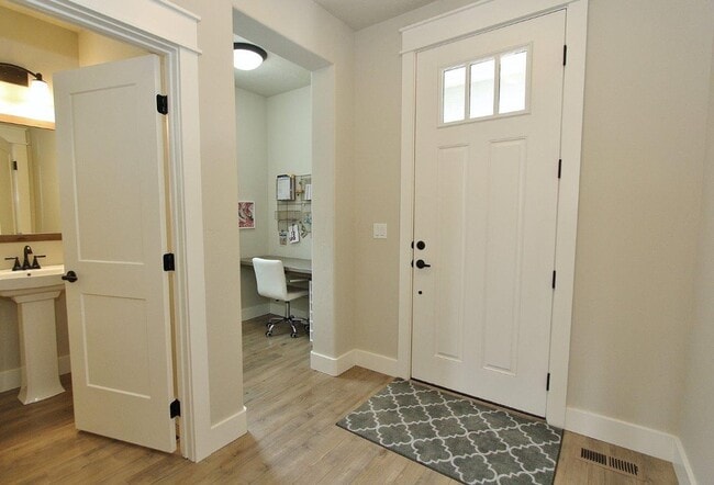 Photo - Lovely 4 bed 2 1/2 bath Home in Meridian, Available first week of July
