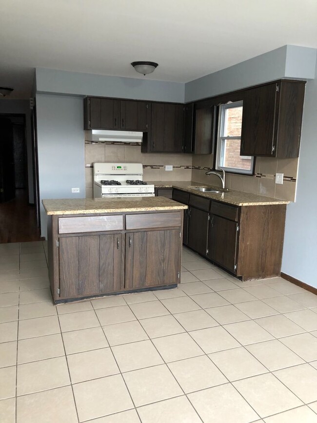 Photo - 312 Yates Ave Unidad 1