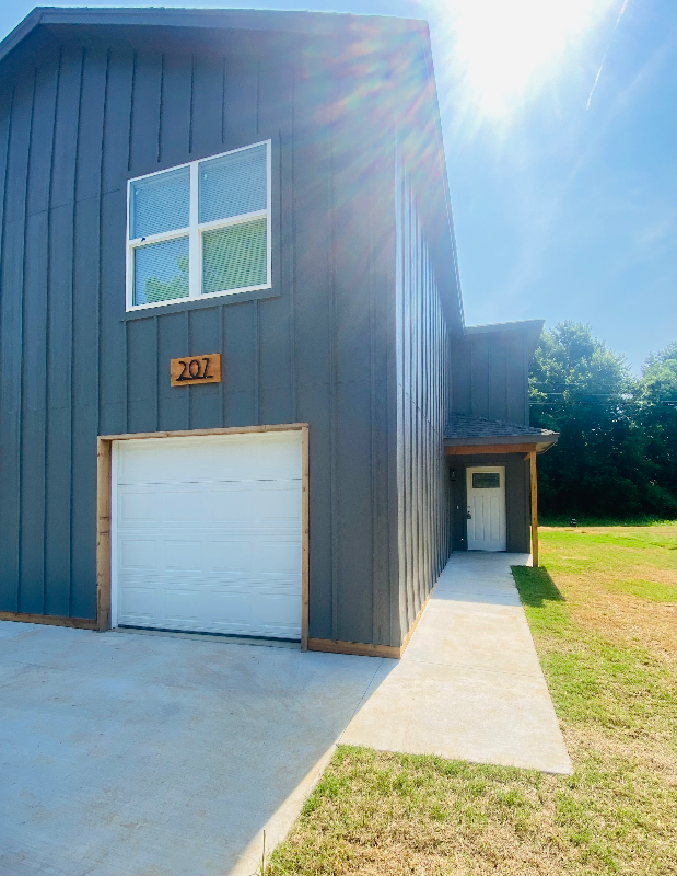 Photo - 207 S Fairland Ave Townhome