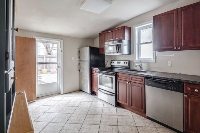 Photo - 1923 Carpenter St Unit 1