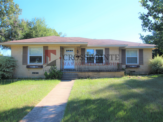 Coming Soon! Updated 3 bedroom 2 bath near... - Coming Soon! Updated 3 bedroom 2 bath near... House