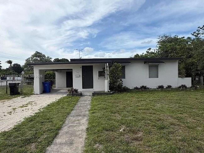 Building Photo - 1431 NW 10th Pl