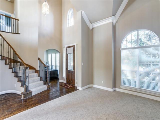 Photo - 1702 Tulare Dr