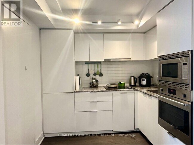 Photo - 955 Bay St. Unit 2912