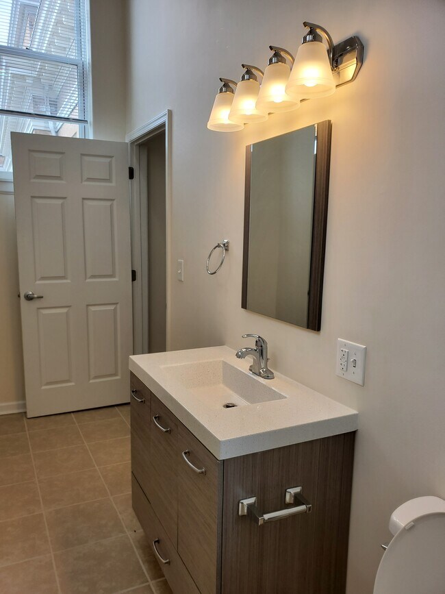 Unit 302 Bathroom