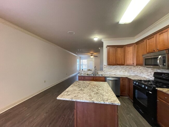 Photo - Spacious 3 Bedroom Condo in a Gated Community