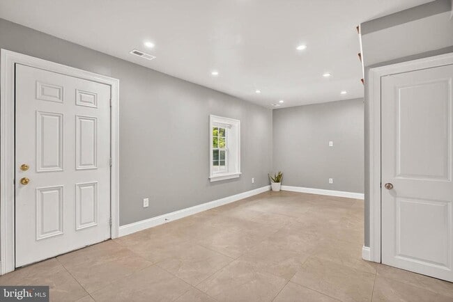 Photo - 11920 Frederick Rd