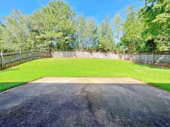 Photo - 408 Lee Miller Dr