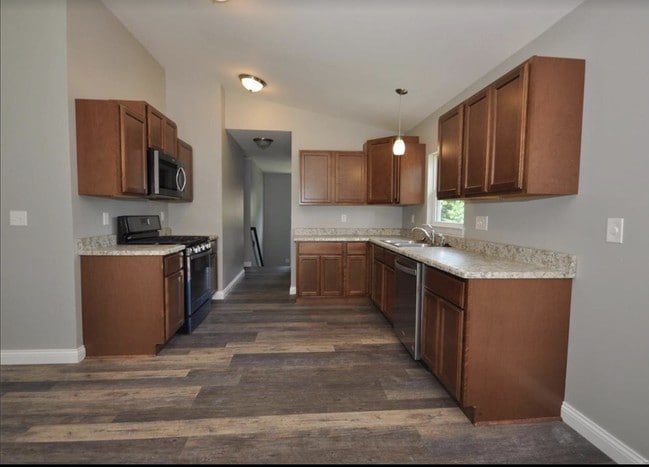 Photo - 252 Seminole St