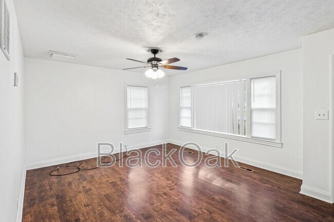 Photo - 2918 Sunset Dr