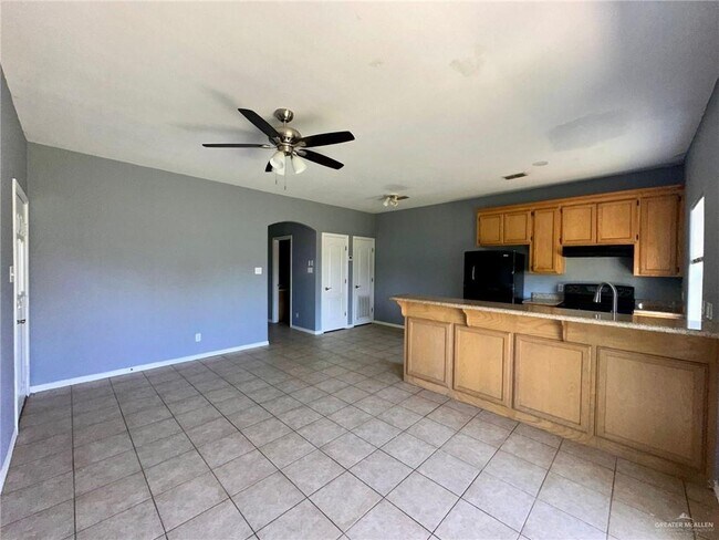 Photo - 23 Phoenix St