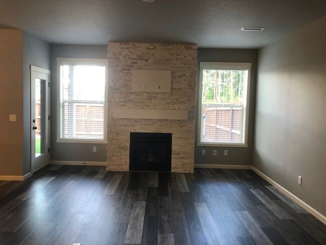 Photo - Gorgeous Townhome