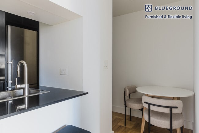 67 Wall St Unit SI FL17-ID1621