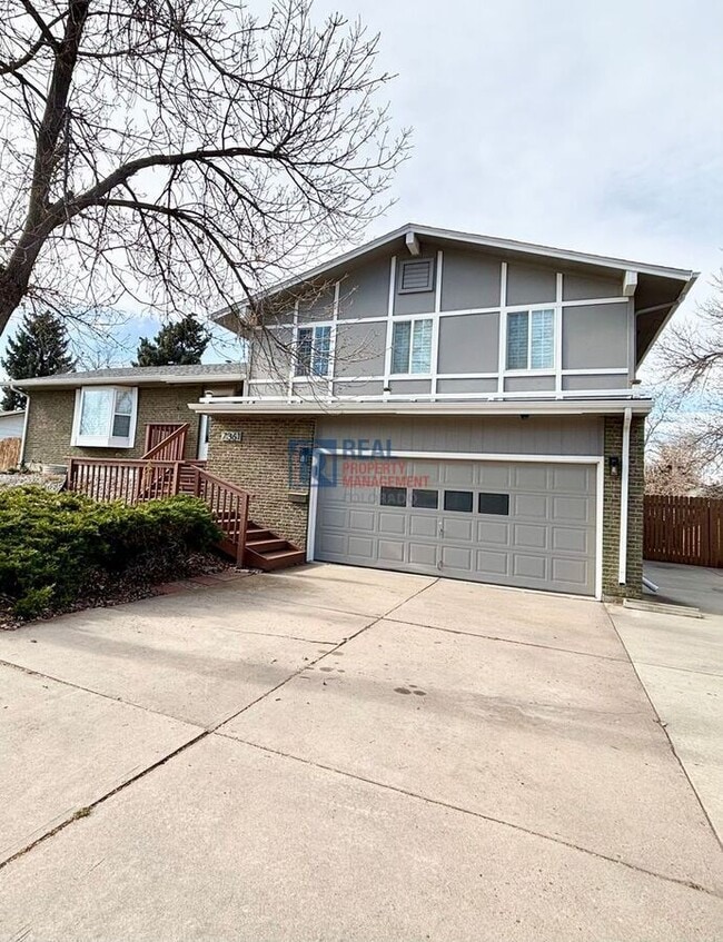 Building Photo - 7361 S Quince St