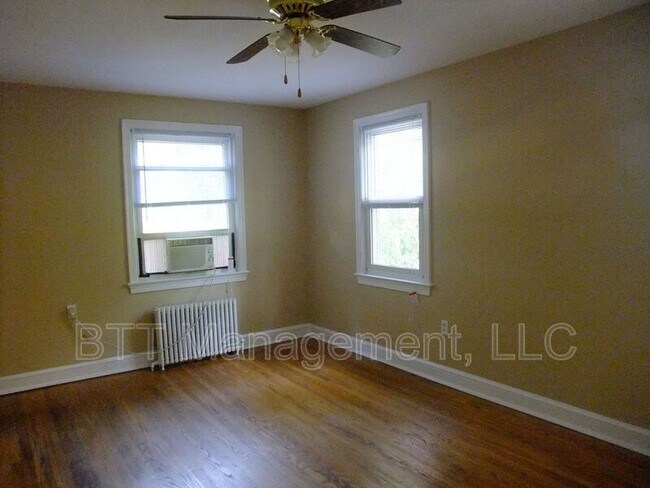 Photo - 8206 Greenwood Ave Unidad #3