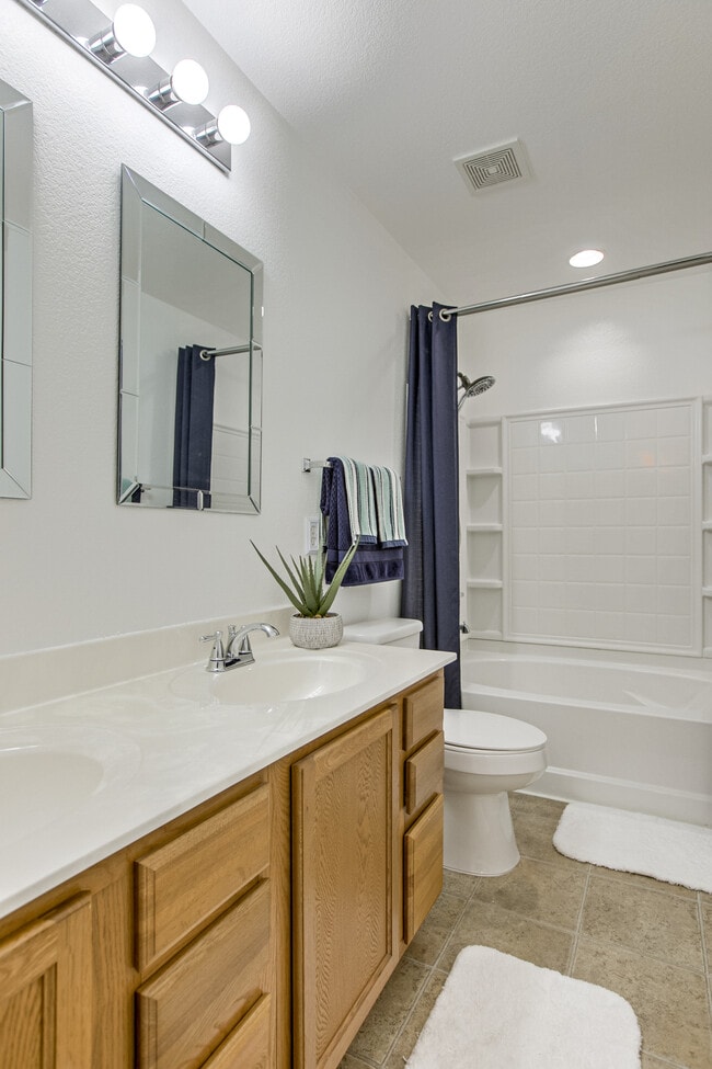 Photo - 2322 Kuykendall Dr