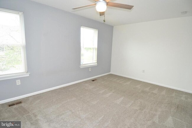 Photo - 1465 Stoney Point Way