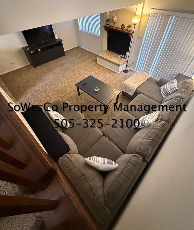 Photo - 2 Bedroom Furnished Monthly Rental in Coun...