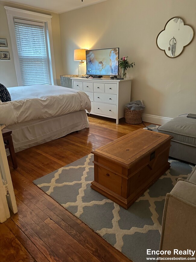 Photo - 110 Brainerd Rd Unit 5