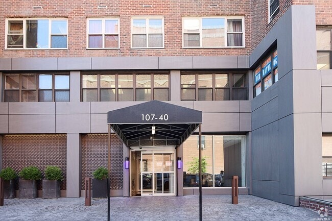 Building Photo - 107-40 Queens Blvd Rental