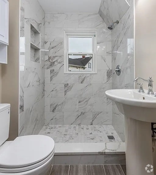Building Photo - 38 Cabot St Unit 2 Rental