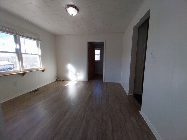 Photo - 5133 Baskerville St