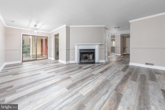 Building Photo - 401B Cypress Point Cir