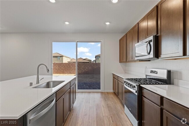 Building Photo - 3055 Magnolia Rnch Ave Rental