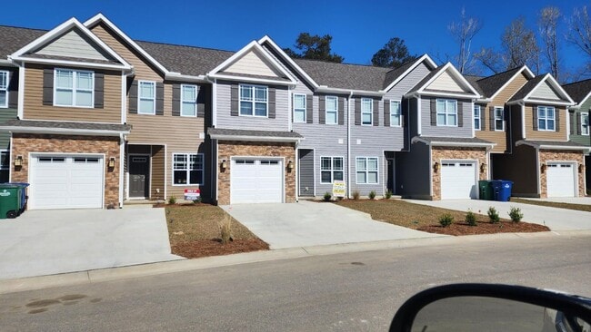 Photo - 1815 Fox Den Way