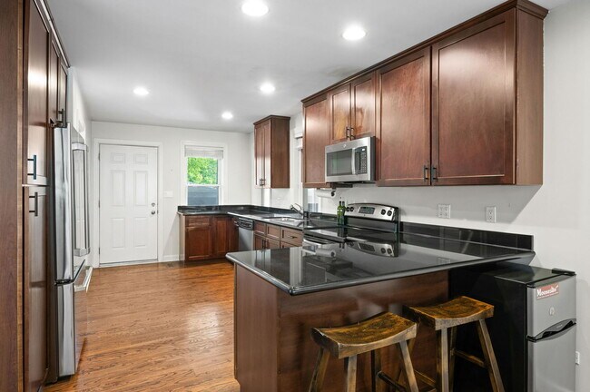 Photo - 2054 W Race Ave Unit 1