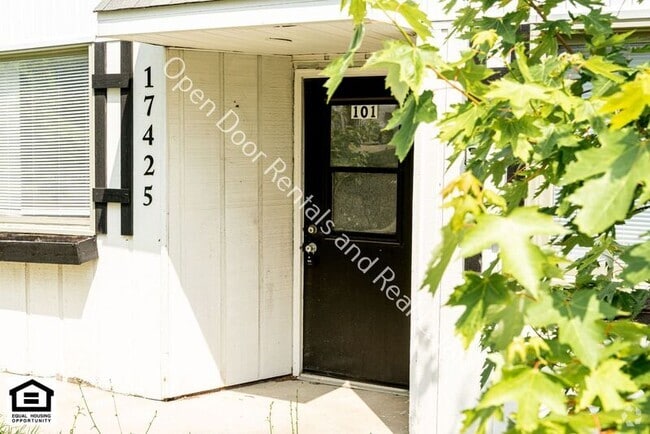Building Photo - 17425 IN-37 Unit 101 Rental