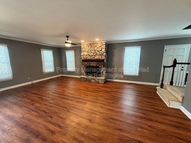 Photo - 905 Old Winston Rd