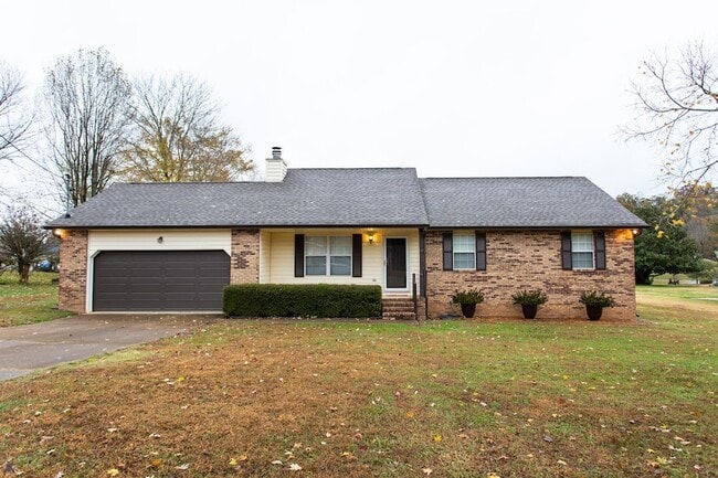 Building Photo - 5609 Landrum Dr