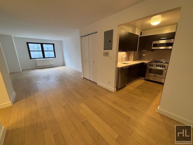 Photo - East 39th Street Unit 12B