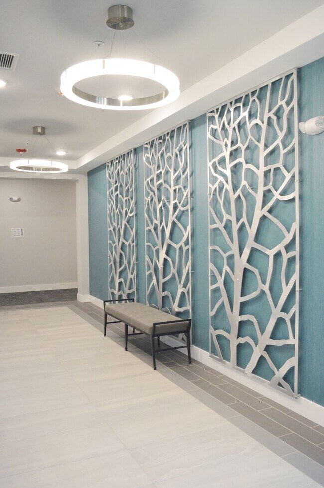 Watermark at The Grove Apartments Elgin, IL