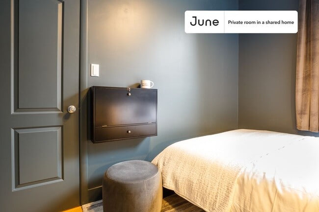 Photo - Room in Shared 5 bed/2 bath home Unidad 2C