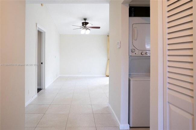 Photo - 1494 Springside Dr