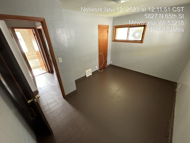 Photo - 5827 N 65th St