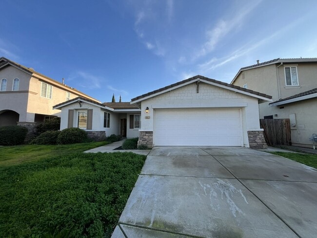 Photo - Residential 3 bed 2 bath in Elk grove