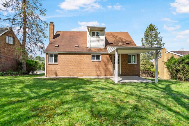 Photo - READY NOW!! FULLY RENOVATED 3 Bedroom in PENN HILLS