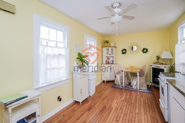 Photo - 1 bed / 1 bath ~ Fully Furnished Condo